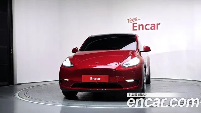 Tesla Model Y 2021 thumb 3