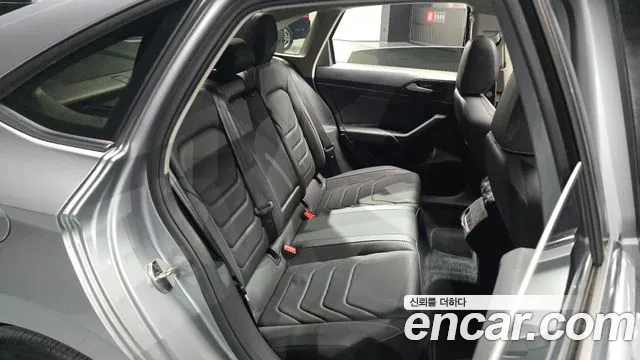 Volkswagen Jetta 2021 thumb 11