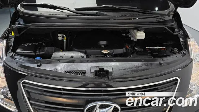 Hyundai Starex 2017 thumb 6
