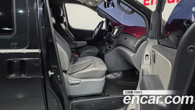 Hyundai Starex 2017 thumb 11