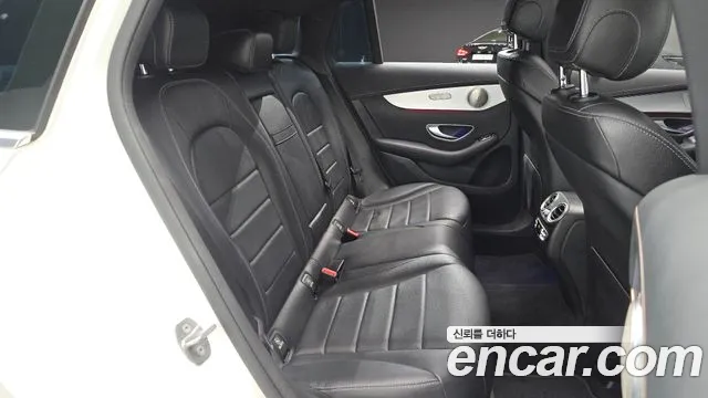 Mercedes-Benz EQC 2020 thumb 10