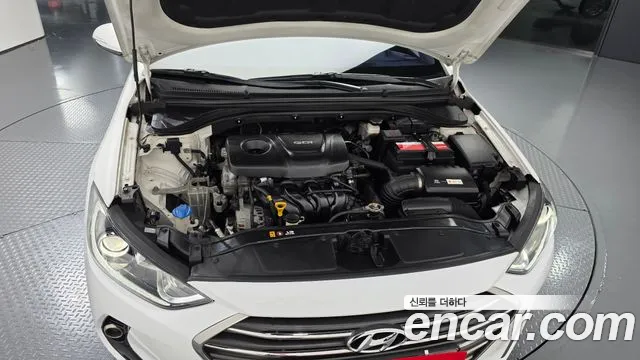 Hyundai Avante 2015 thumb 6