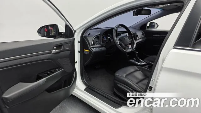 Hyundai Avante 2015 thumb 10