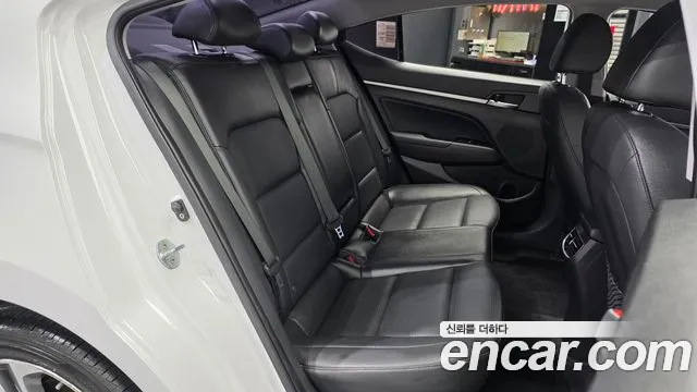 Hyundai Avante 2015 thumb 12