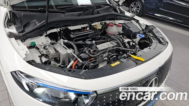 Mercedes-Benz EQA 2025 thumb 6