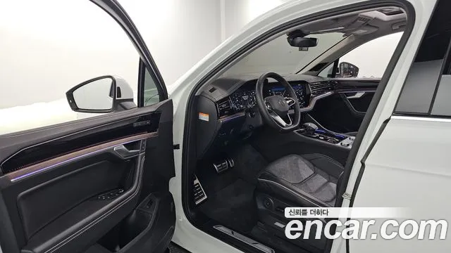 Volkswagen Touareg 2024 thumb 10