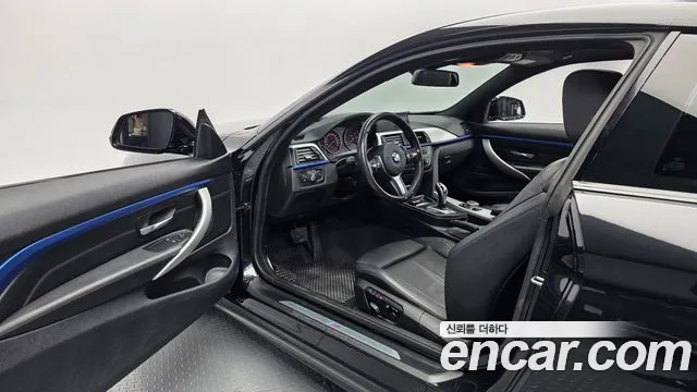 BMW 4-Series 2015 thumb 9