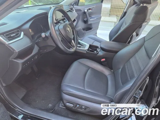 Toyota RAV4 2021 thumb 8