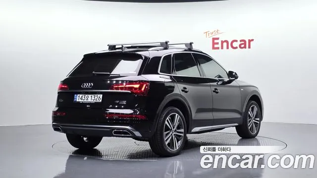 Audi Q5 2022 thumb 2