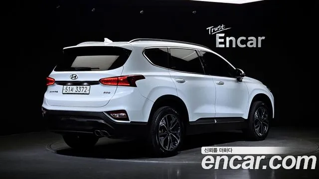 Hyundai Santa Fe 2018 thumb 2