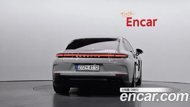 Porsche Panamera 2024 thumb 4