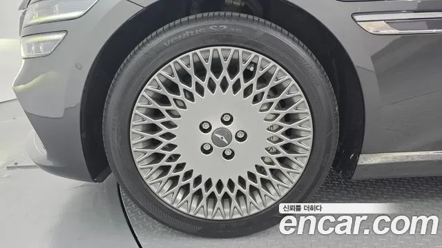 Genesis G80 2022 thumb 5
