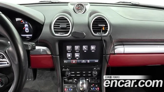 Porsche Cayman 2018 thumb 11