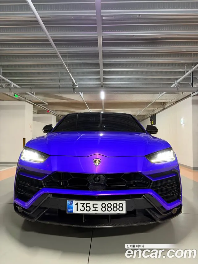 Lamborghini Urus 2020 thumb 3