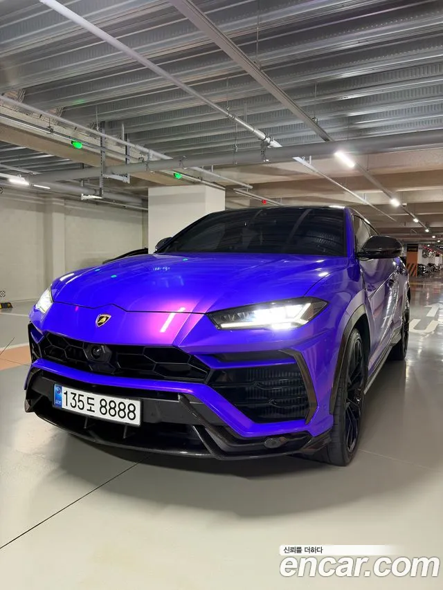 Lamborghini Urus 2020 thumb 11