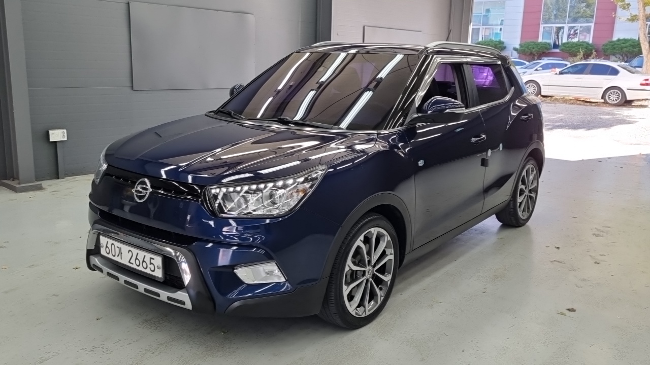 KG_Mobility_Ssangyong TIBOLI 2017 thumb 11
