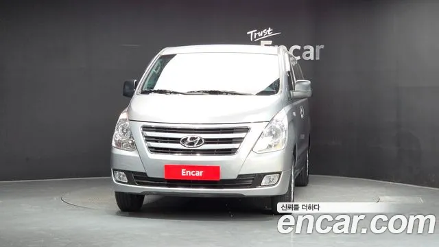 Hyundai Starex 2018 thumb 2