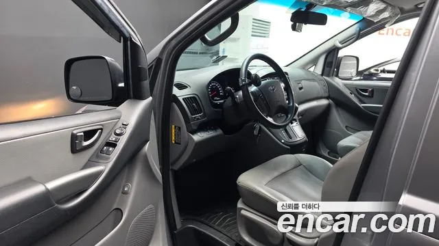 Hyundai Starex 2018 thumb 9
