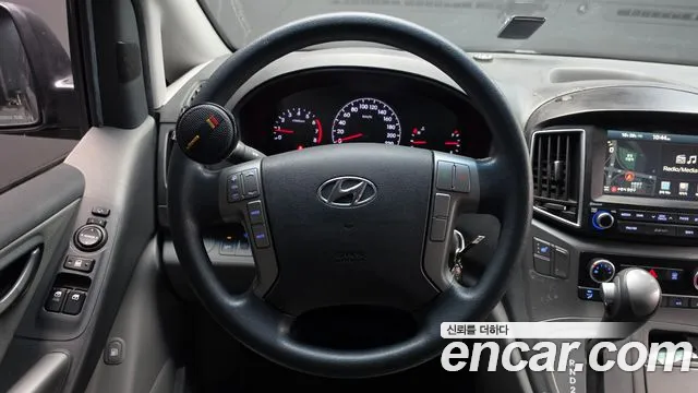 Hyundai Starex 2018 thumb 11