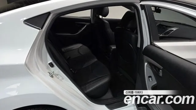 Hyundai Avante 2013 thumb 12