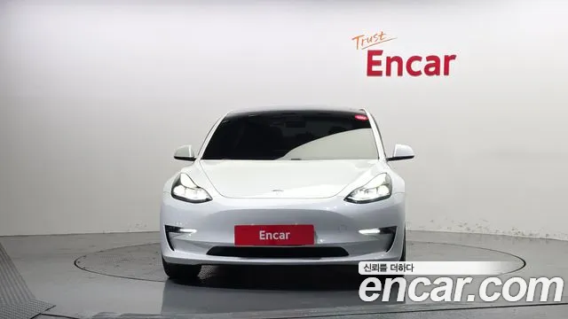 Tesla Model 3 2021 thumb 3