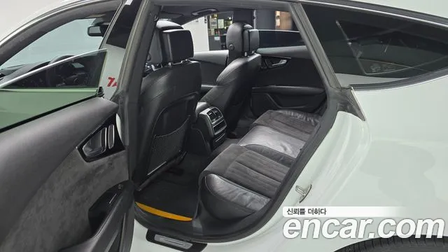 Audi A7 2015 thumb 11