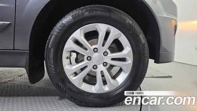 KG_Mobility_Ssangyong KORANDO 2016 thumb 5