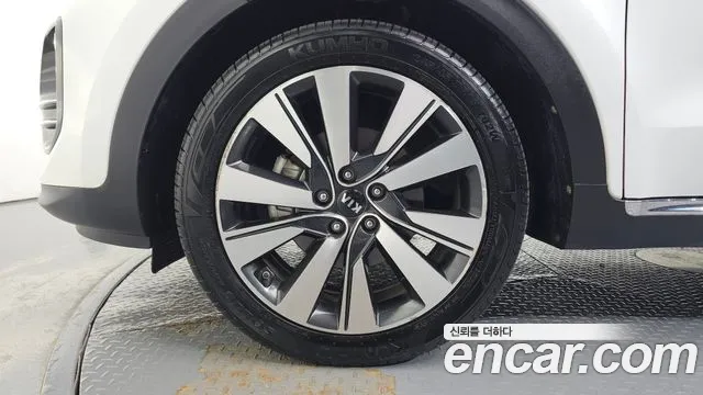Kia Sportage 2018 thumb 5