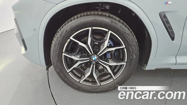 BMW X4 2022 thumb 5