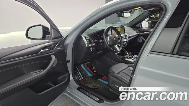 BMW X4 2022 thumb 10