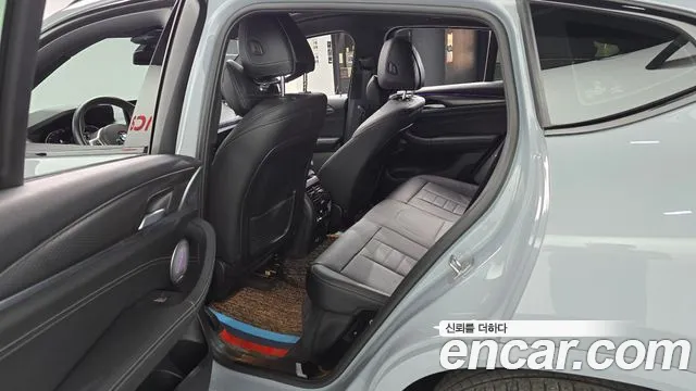 BMW X4 2022 thumb 11