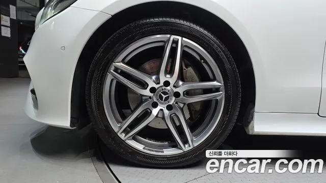 Mercedes-Benz E-Класс 2019 thumb 5