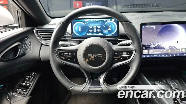 BYD Seal 2025 thumb 12