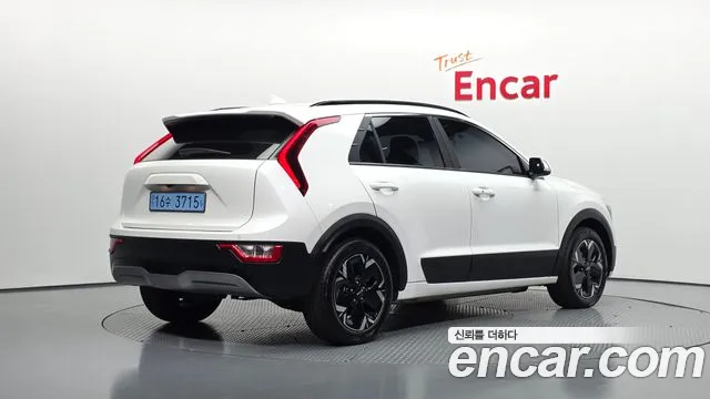 Kia Niro 2022 thumb 2