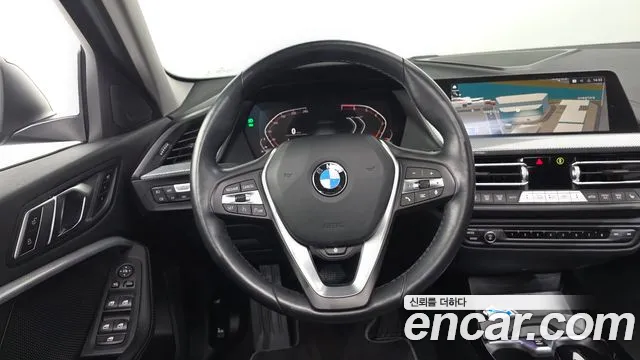 BMW 1-Series 2022 thumb 11