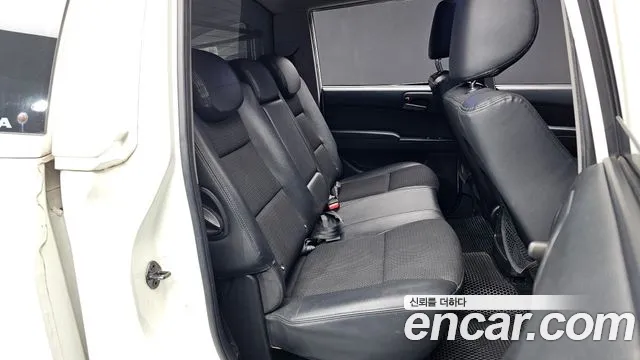 KG_Mobility_Ssangyong KORANDO 2013 thumb 12