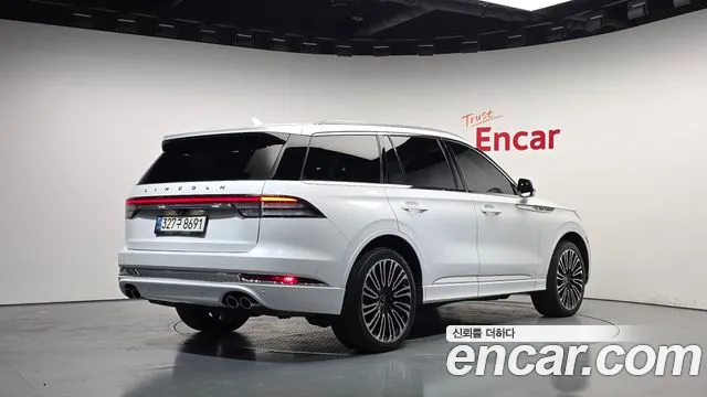 Lincoln Aviator 2022 thumb 2