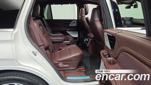Lincoln Aviator 2022 thumb 12