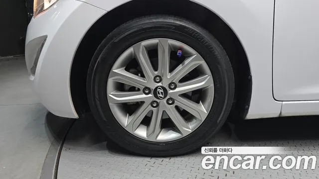 Hyundai Avante 2014 thumb 5