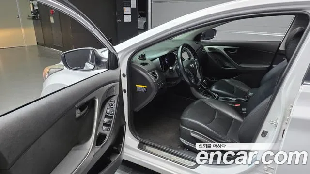 Hyundai Avante 2014 thumb 10