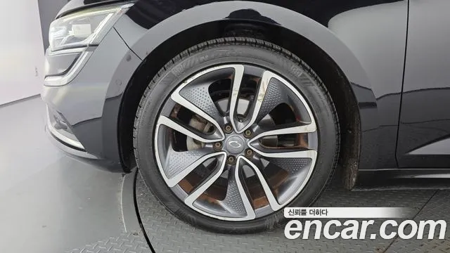 Renault-KoreaSamsung Megane 2016 thumb 5