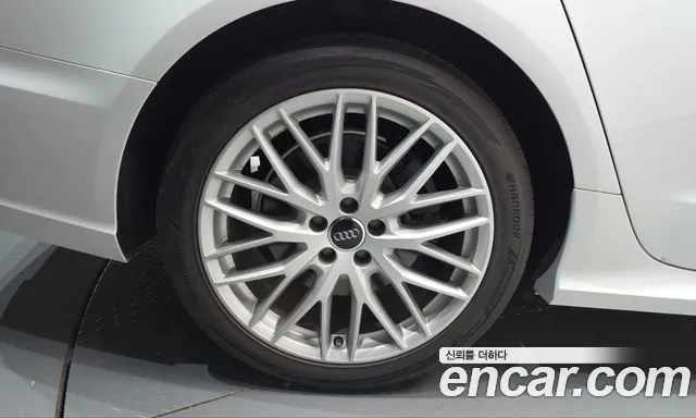 Audi A6 2015 thumb 4