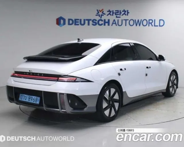 Hyundai IONIQ 6 2024 thumb 2