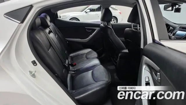 Hyundai Avante 2013 thumb 11