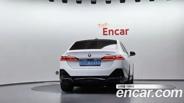 BMW i5 2024 thumb 3