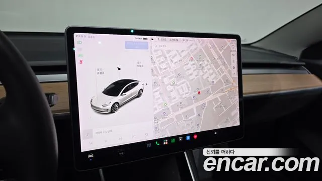 Tesla Model 3 2020 thumb 12
