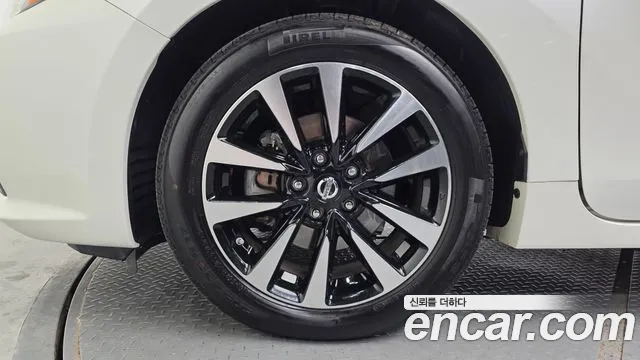 Nissan Altima 2018 thumb 5