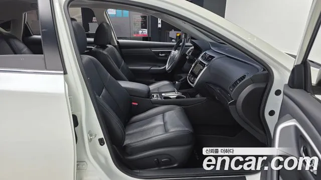 Nissan Altima 2018 thumb 11