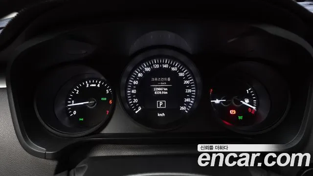 Renault-KoreaSamsung Megane 2016 thumb 8