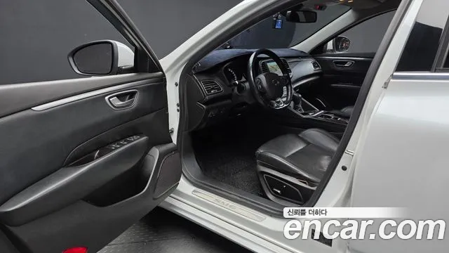 Renault-KoreaSamsung Megane 2016 thumb 10